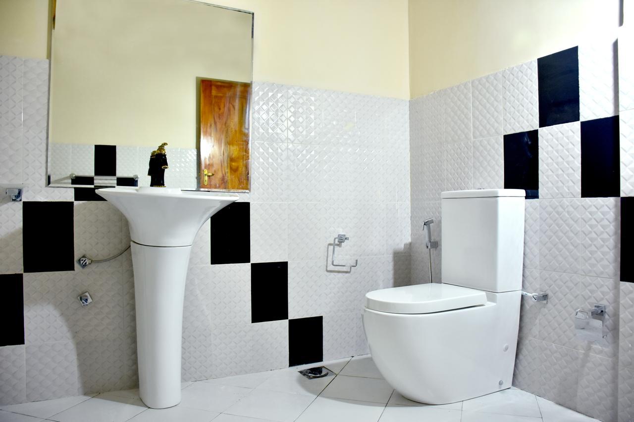 האטון Royal Majesty Bungalow מראה חיצוני תמונה