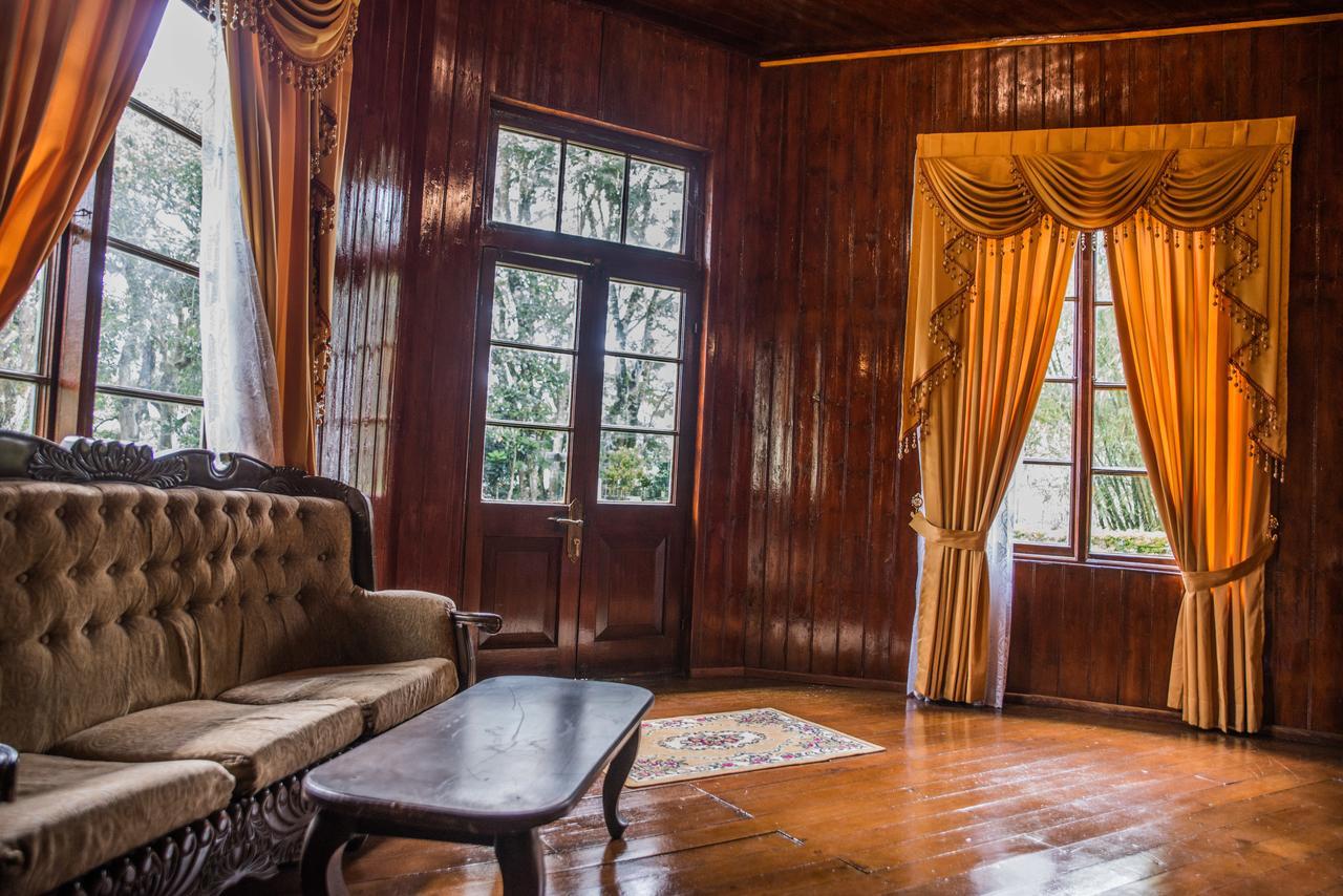 האטון Royal Majesty Bungalow מראה חיצוני תמונה